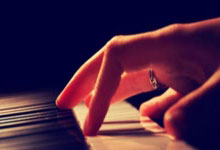 开云：2万人面前，48岁夏奇拉炮轰皮克：可耻！解雇保姆不赔偿.